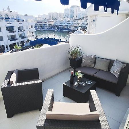 Apartment In Puerto Marina With Beautiful Views Of The Sea And The Boats Benalmádena Eksteriør billede