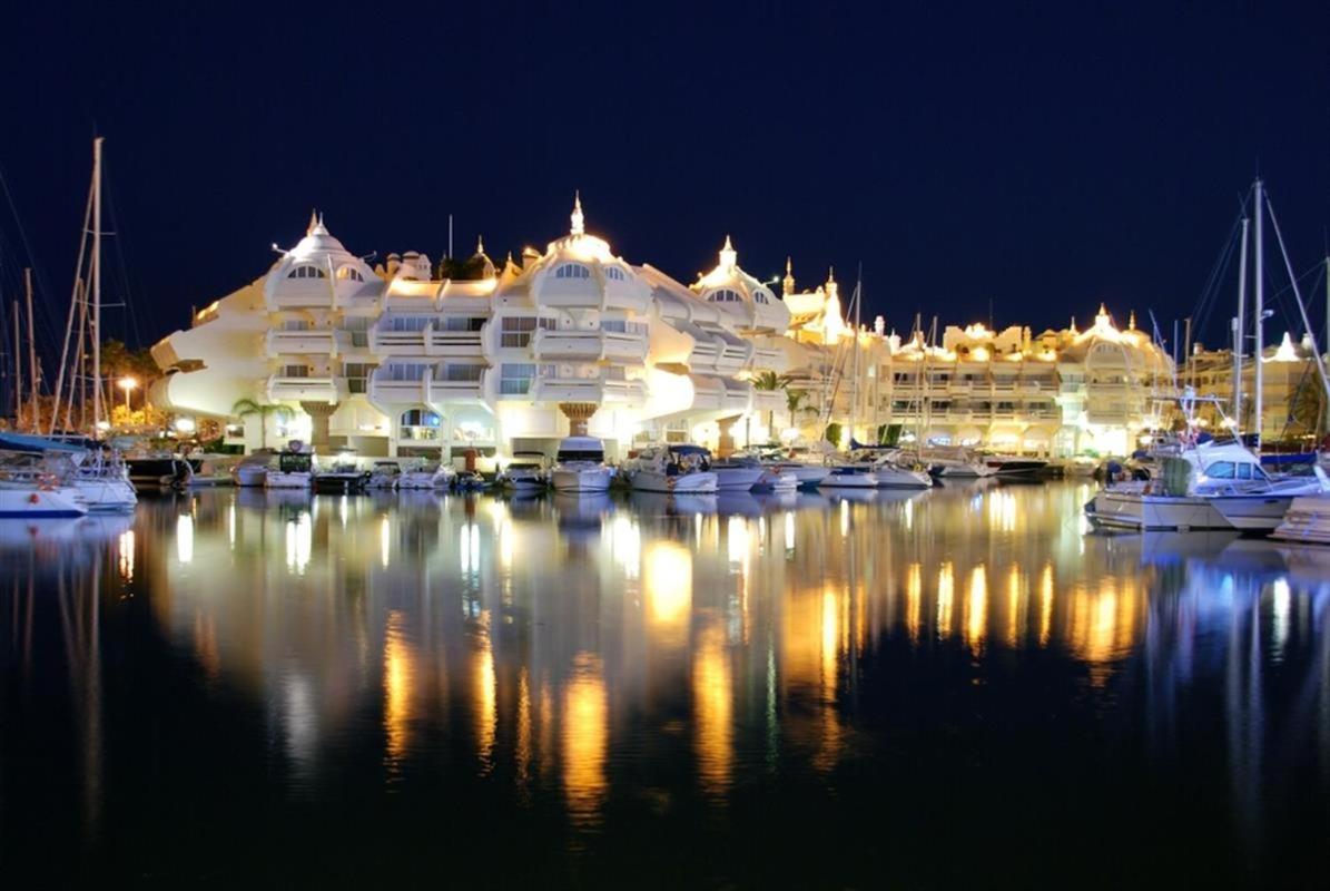 Apartment In Puerto Marina With Beautiful Views Of The Sea And The Boats Benalmádena Eksteriør billede