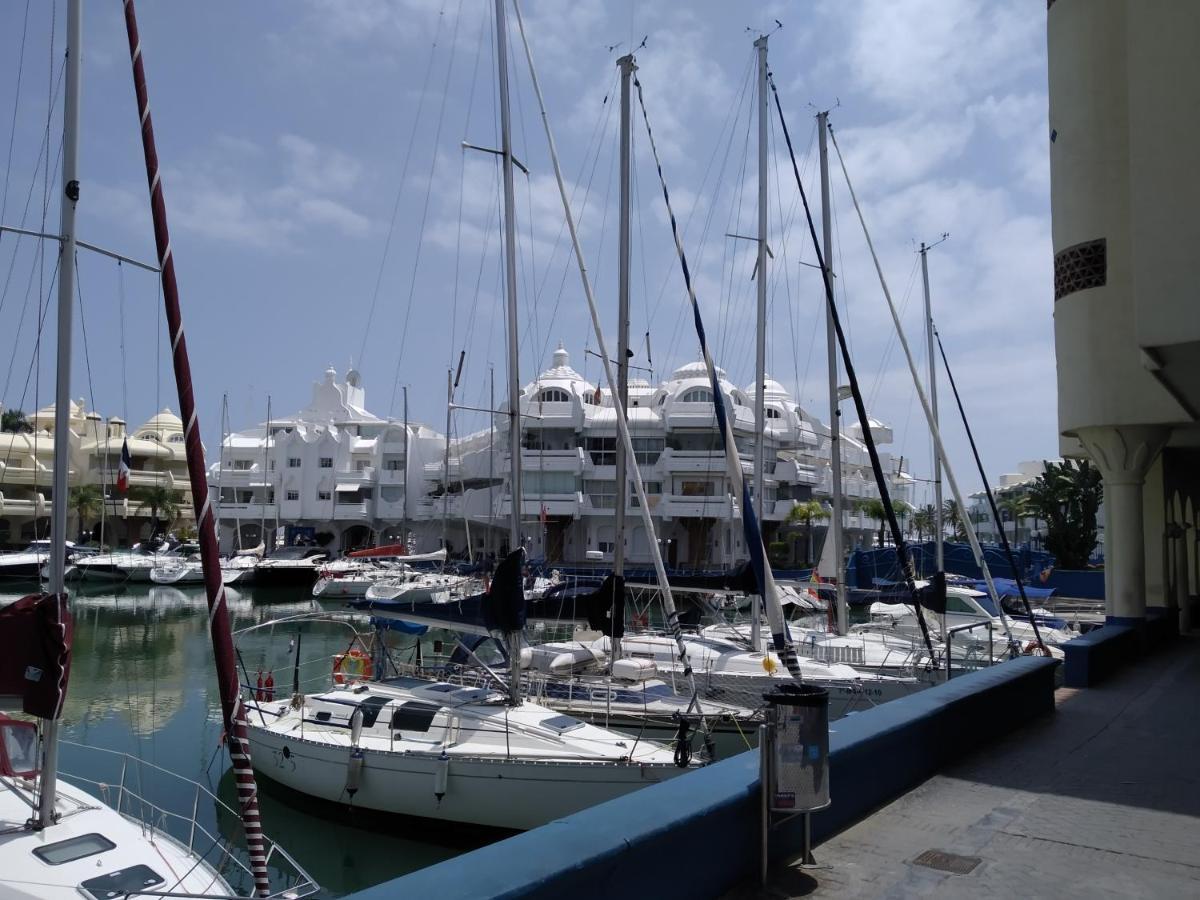 Apartment In Puerto Marina With Beautiful Views Of The Sea And The Boats Benalmádena Eksteriør billede