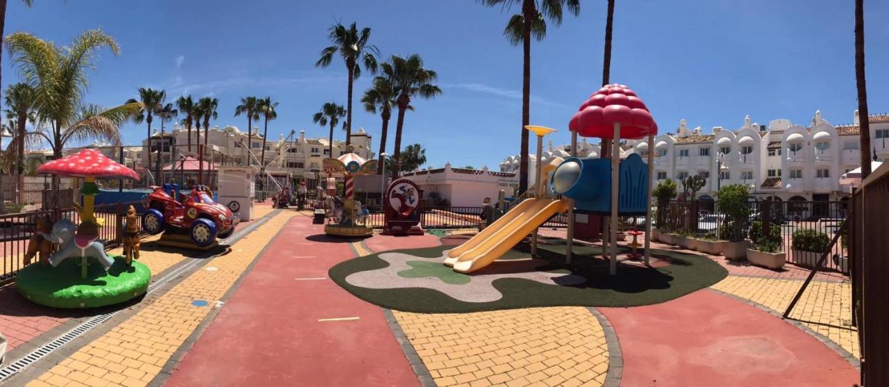 Apartment In Puerto Marina With Beautiful Views Of The Sea And The Boats Benalmádena Eksteriør billede