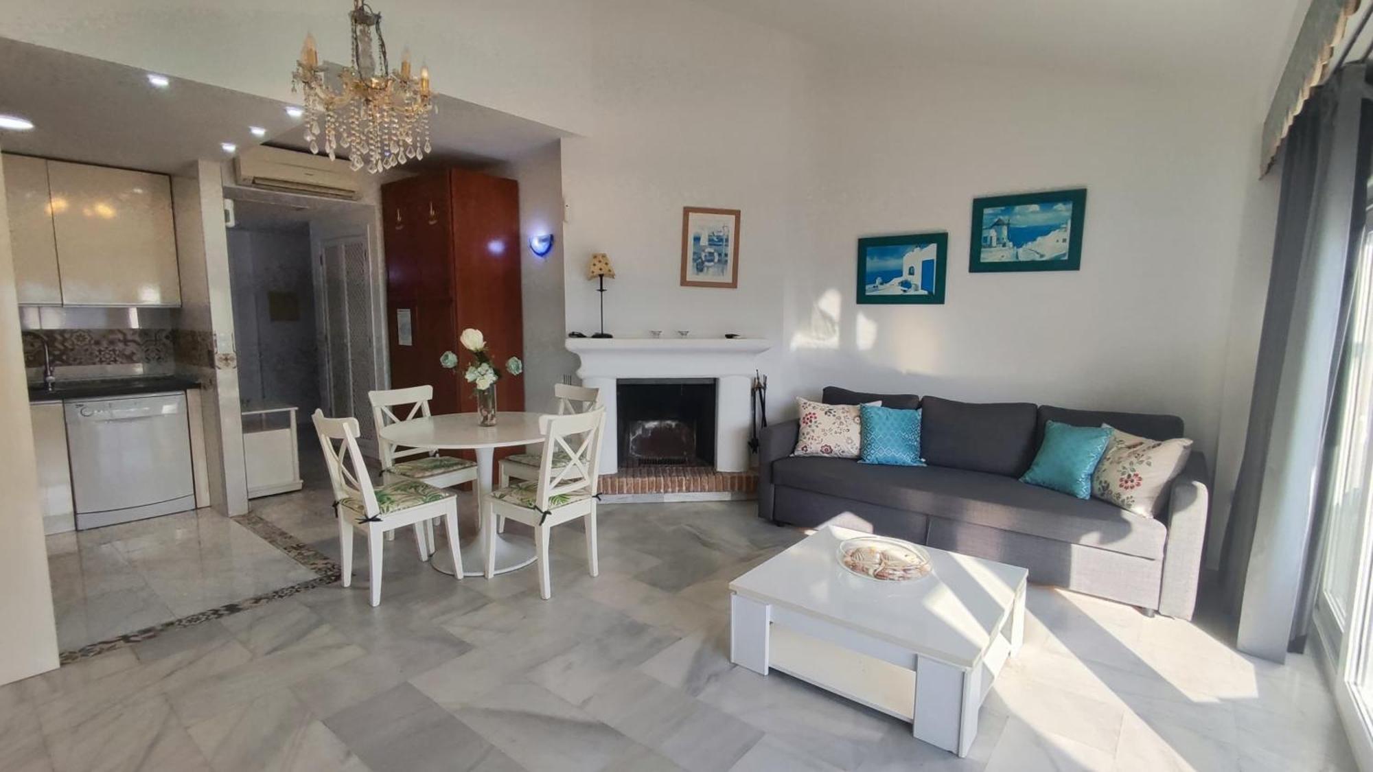 Apartment In Puerto Marina With Beautiful Views Of The Sea And The Boats Benalmádena Eksteriør billede
